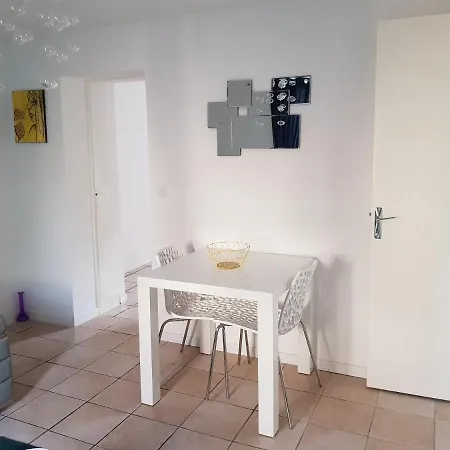 Jolie Appartement Moderne A Roanne Buitenkant foto